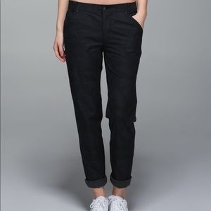 Lululemon Day Trip Boyfriend Pant Camo Black 4
